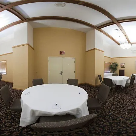 Hotel Express Airport By Ihg Nashville