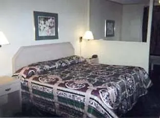 Hotel Knights - Downtown Nashville