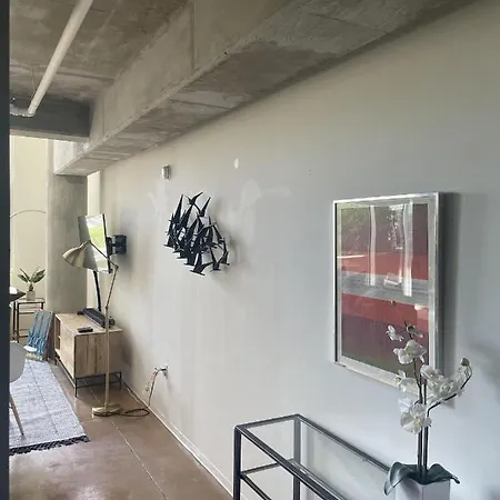 Holiday home Artsy Chic 1br 30day Min With Wifi Ac Parking Tv Furnished Rooftop Nashville