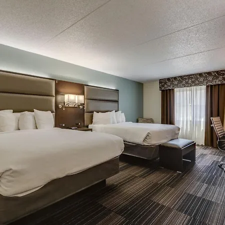 Club & Hotel