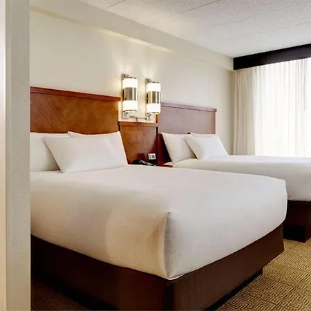 Bna Suites 3*