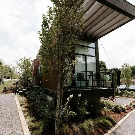 Ironwood Grove, Tiny House 4*