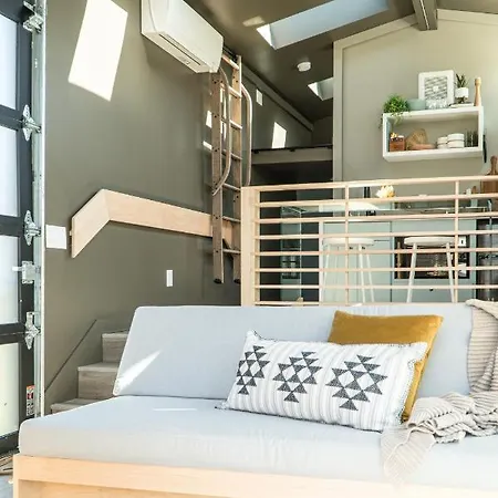 Ironwood Grove, Tiny House Nashville