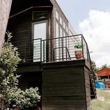 Aparthotel Ironwood Grove, Tiny House 4*