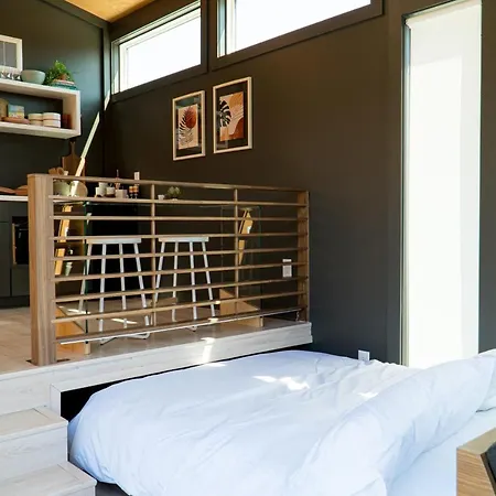 Aparthotel Ironwood Grove, Tiny House 4*