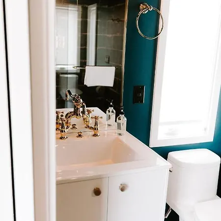 Aparthotel Ironwood Grove, Tiny House