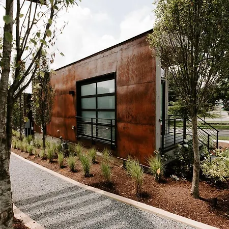 Ironwood Grove, Tiny House Aparthotel Nashville