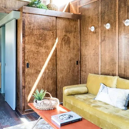 Ironwood Grove, Tiny House 4*