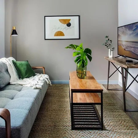 Placemakr Music Row - Vanderbilt Aparthotel 4*