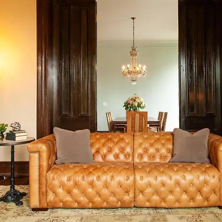 Guest house Lord & Liberty Hotel, Henrie House