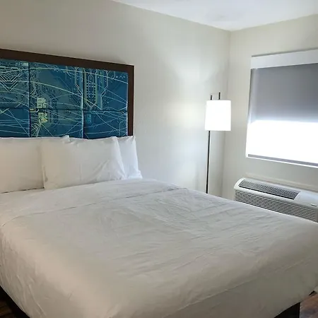 Red Lion & Airport Hotel Nashville