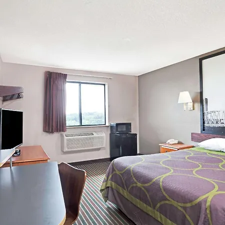 Super 8 By Wyndham Nashville/ Dntn/ Opryland Area Hotel Nashville