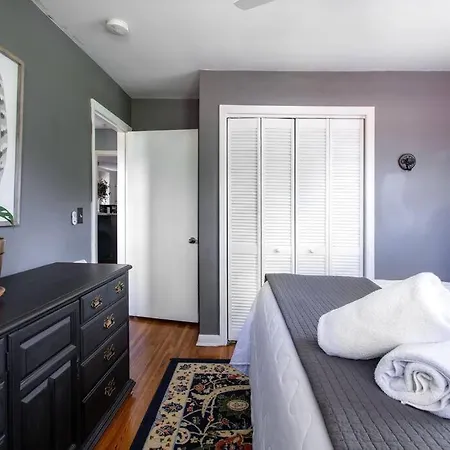 Guest house Hip Donelson Gem