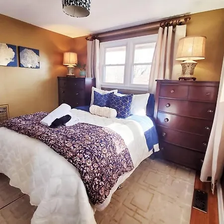 Hip Donelson Gem Guest house