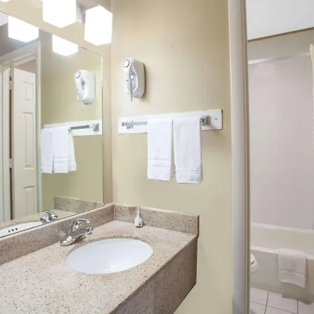 Super 8 By Wyndham West 2* Nashville