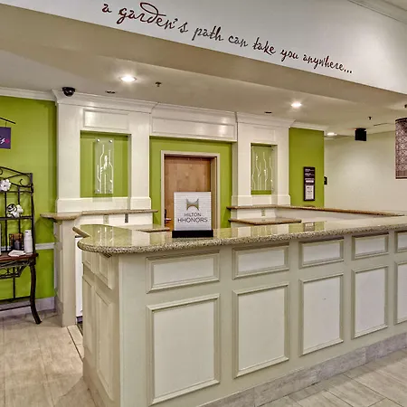 Hilton Garden Airport Hotel Nashville
