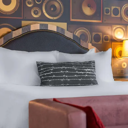 Hotel Cambria Downtown 4*