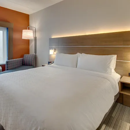 Express & - Metrocenter Downtown By Ihg 3* Nashville