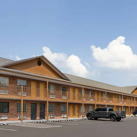 Super 8 By Wyndham Whites Creek/ Nw Area Hotel 2*