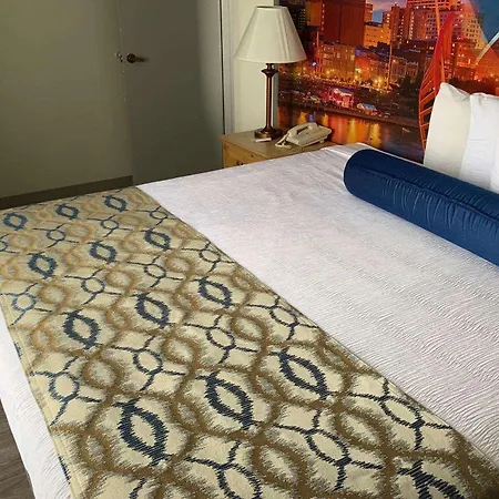 Luxe Opryland 3* Nashville