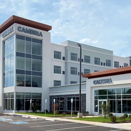 Cambria Airport Hotel