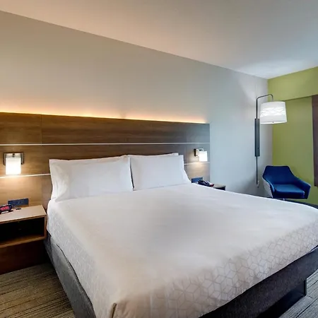 Hotel Express Nashville-opryland By Ihg
