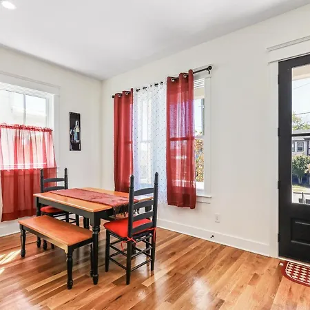 Germantown Gem On 5th Holiday home Nashville