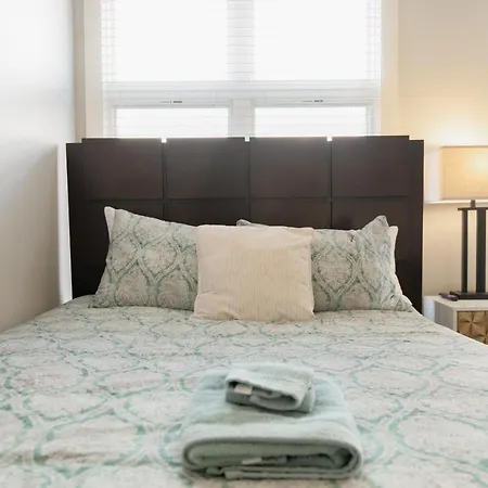 West End Townhome With 2 En-suites And Free Private Parking Nashville