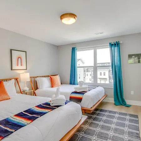 Luxe Gated E Nash - Buy 3 Nights Get 1 Free Apartment Nashville