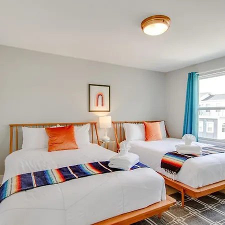 Luxe Gated E Nash - Buy 3 Nights Get 1 Free * Nashville