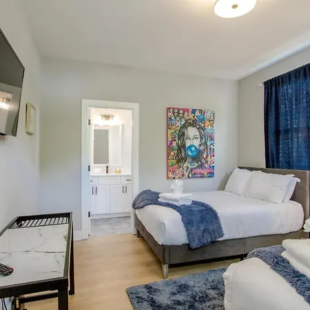Luxe Gated E Nash - Buy 3 Nights Get 1 Free Apartment