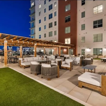 Palatial Abode With Downtown View & Free Parking * Nashville