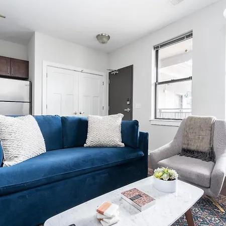 Cozysuites Music Row Elegant 1br W Free Parking Apartment *