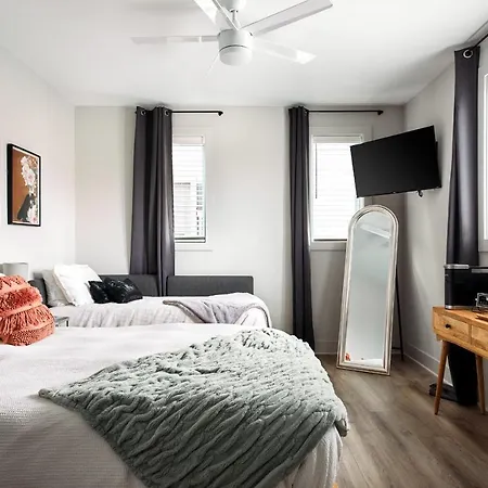 Two Rooftops Spacious Luxury With Private Parking In East Nash Nashville