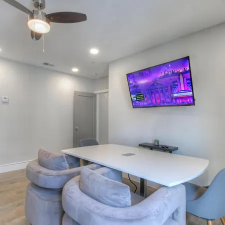 Luxury 3 Level East-nash W/ Rooftop Terrace Apartment Nashville