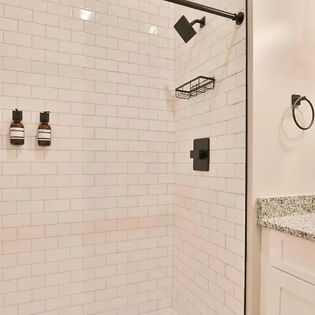 Quiet, And Cozy, Minutes From Attractions And Experiences! Nashville