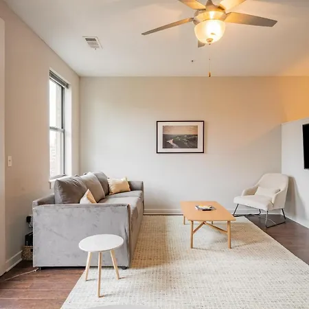 Cozysuites Music Row Astonishing Sdo 22 Apartment Nashville