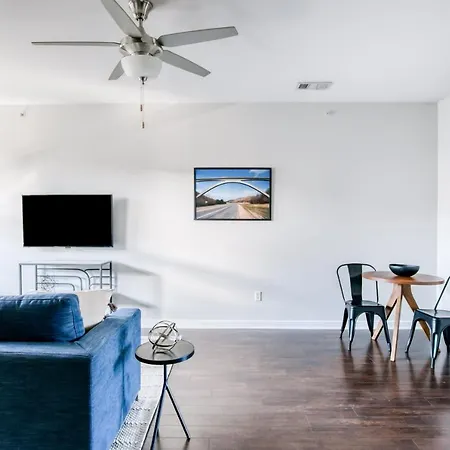 Cozysuites Music Row Modern 1br W Free Parking Apartment