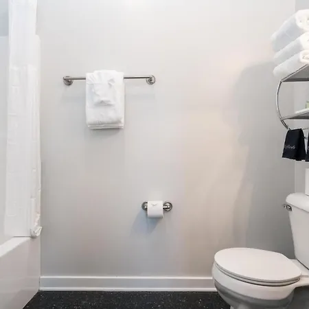 Cozysuites Music Row Stunning 2br W Free Parking