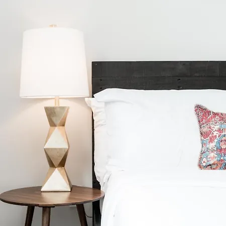 Cozysuites Music Row Elegant 1br W Free Parking Apartment Nashville