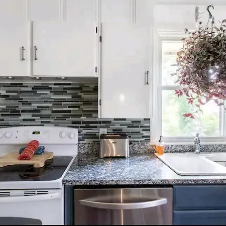 Entirely Private 2 King Bedroom Guest W/ Full Kitchen In Donelson Apartment Nashville
