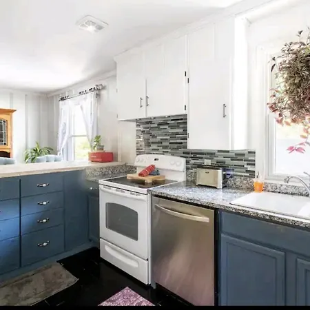 Apartment Entirely Private 2 King Bedroom Guest W/ Full Kitchen In Donelson Nashville