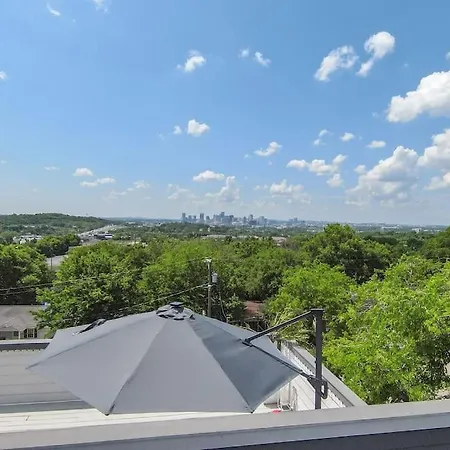 Getaway With Giant Rooftop 7min From Downtown *
