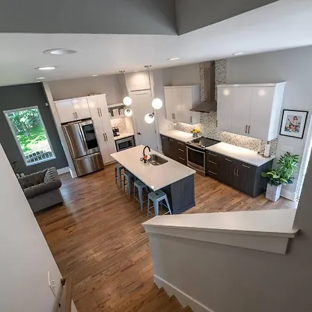 Getaway With Giant Rooftop 7min From Downtown
