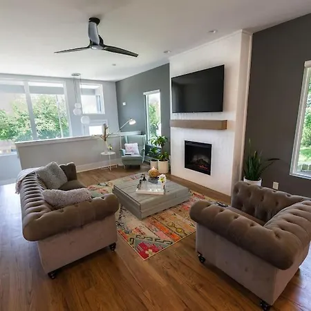 Getaway With Giant Rooftop 7min From Downtown *