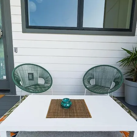 Villa Getaway With Giant Rooftop 7min From Downtown
