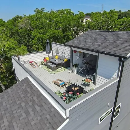 Villa Getaway With Giant Rooftop 7min From Downtown