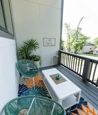 Getaway With Giant Rooftop 7min From Downtown * Nashville