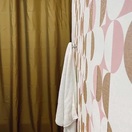 Vintage Vibes - Minutes From The Broadway Buzz Holiday home *