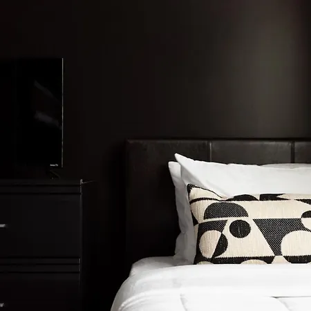 5 Points Retreat In East Walk To Restaurants Bars And Music Apartment *